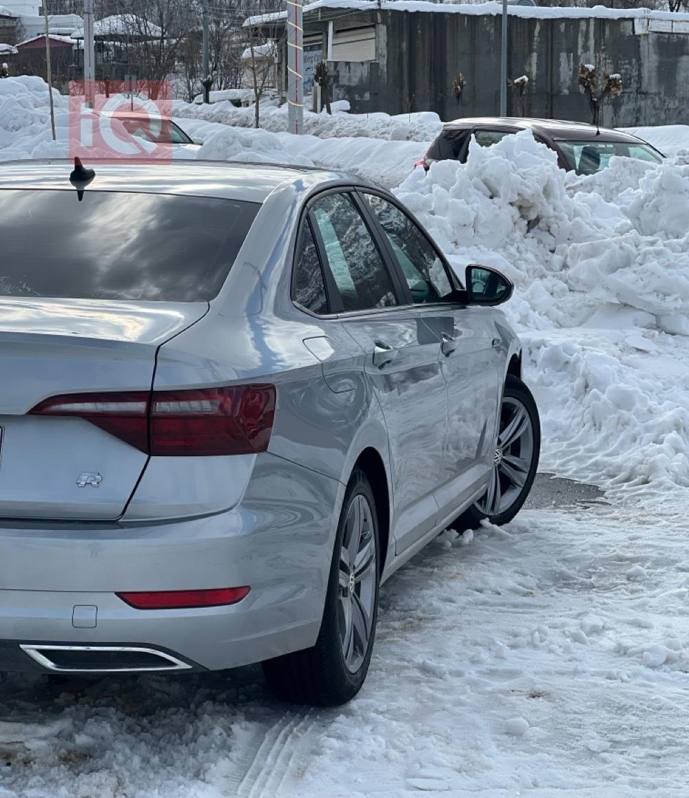 ڤۆڵکسواگن جێتا